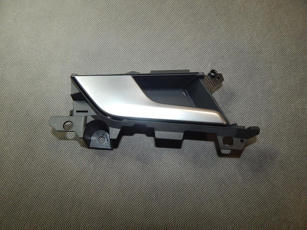 AUDI A4 B9 INTERIOR DOOR HANDLE LEFT REAR 8IN0839019