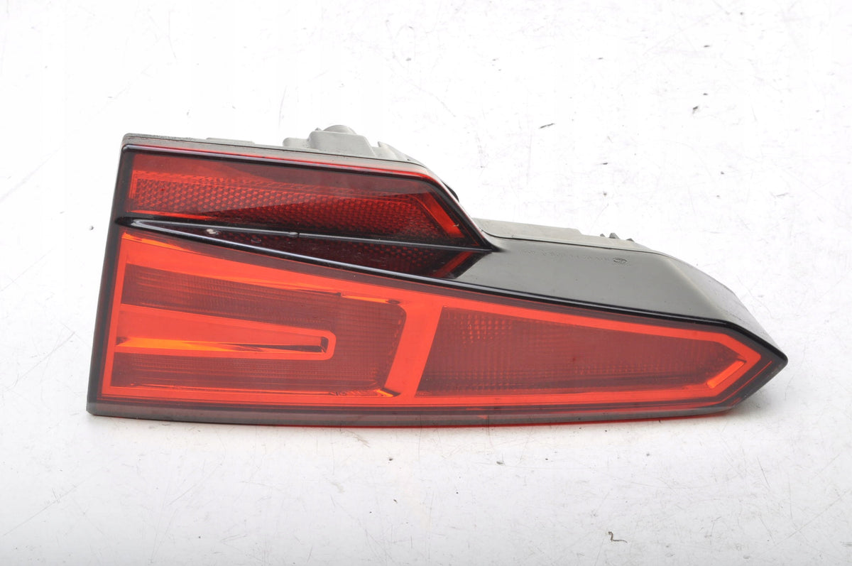 AUDI A4 B9 LAMP RIGHT REAR FLAP 8IN5945076A ENGLISHMAN