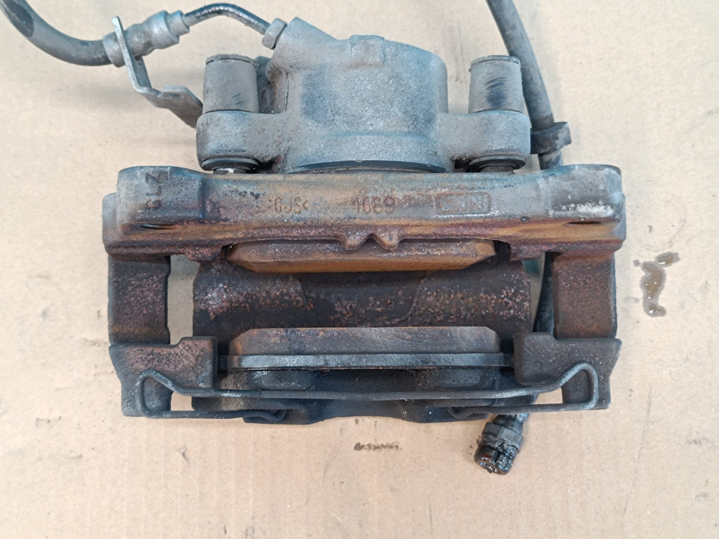 AUDI A4 B9 LIFT 2023R BRAKE CALIPER RIGHT FRONT 8W0615124 314x25mm