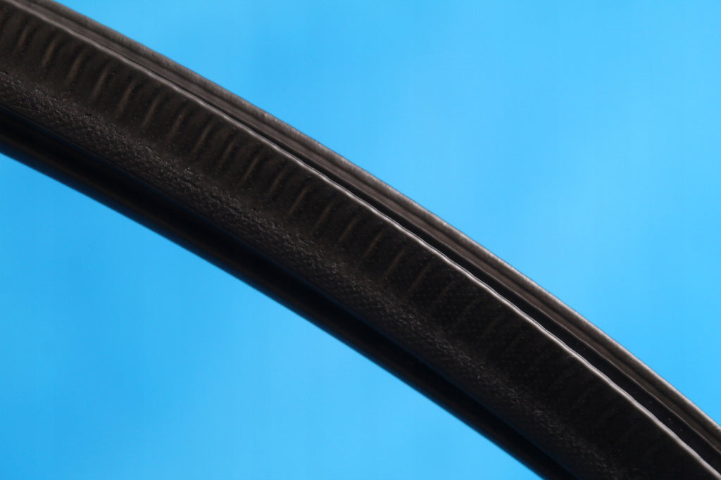 AUDI A4 B9 LIFT 35TDI DOOR SEAL REAR AVAN 8W9833721B 2020R