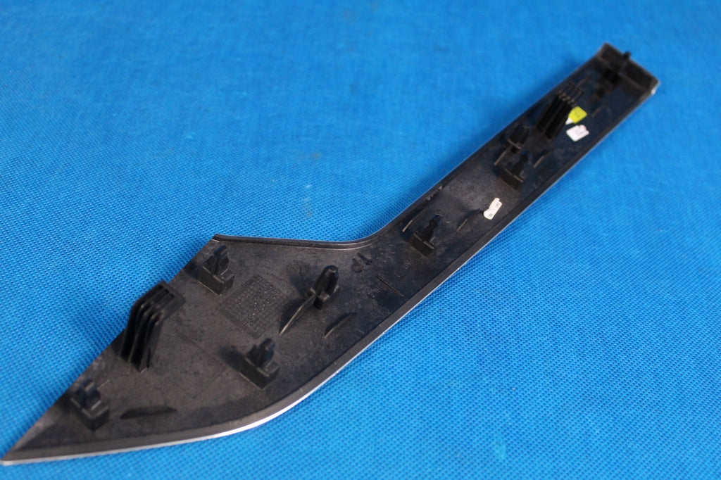 AUDI A4 B9 LIFT 35TDI DOOR TAPCERKI STRIP REAR RIGHT 8W0867420K