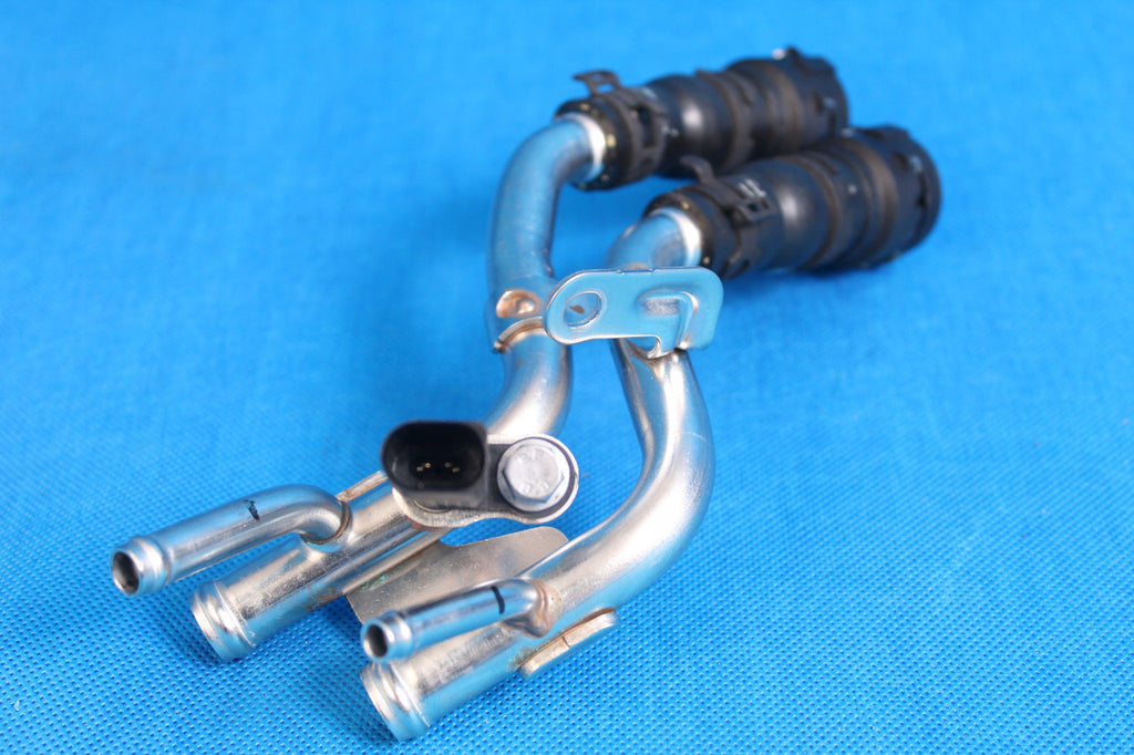 AUDI A4 B9 LIFT 35TDI WATER PIPES TUBE LY9B