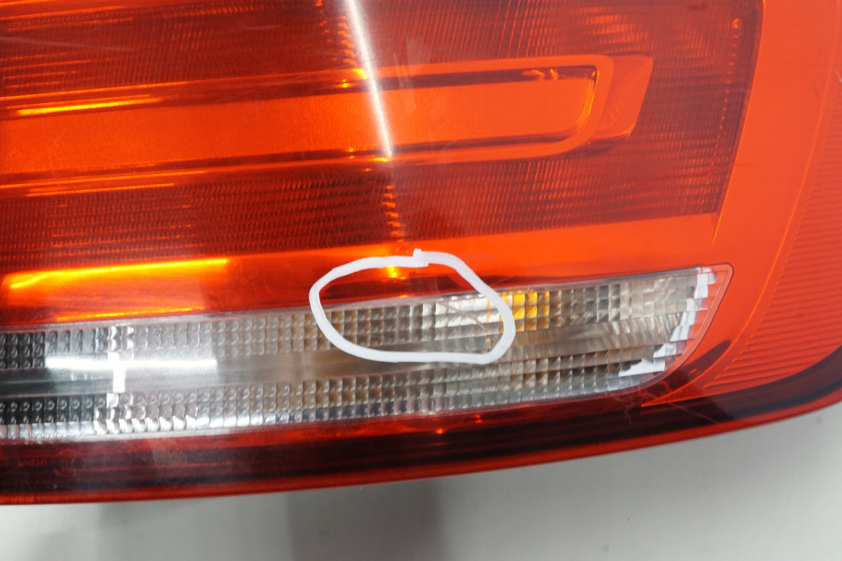 AUDI A4 B9 SEDAN 17R LAMP RIGHT REAR 8IN5945070A