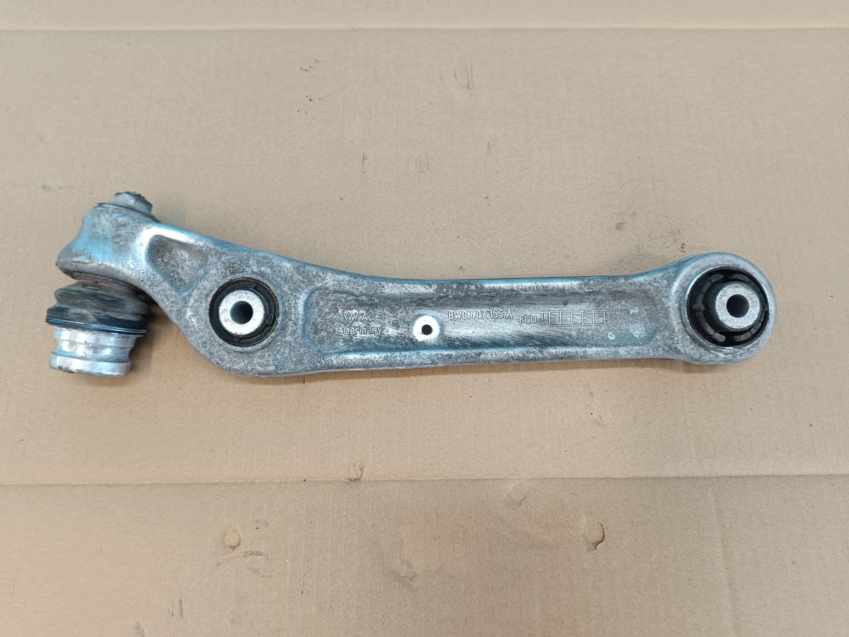 AUDI A4 B9 Sedan LIFT 2.0 TFSI 110KW 2023 R CONTROL ARM LEFT FRONT 8W0407155A