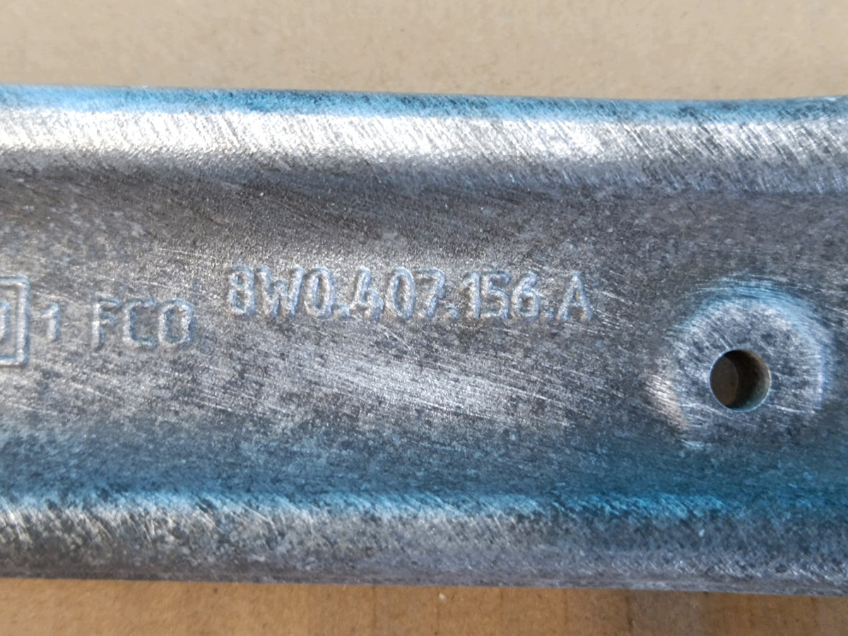 AUDI A4 B9 Sedan LIFT 2.0 TFSI 110KW 2023 R CONTROL ARM RIGHT FRONT 8W0407156A