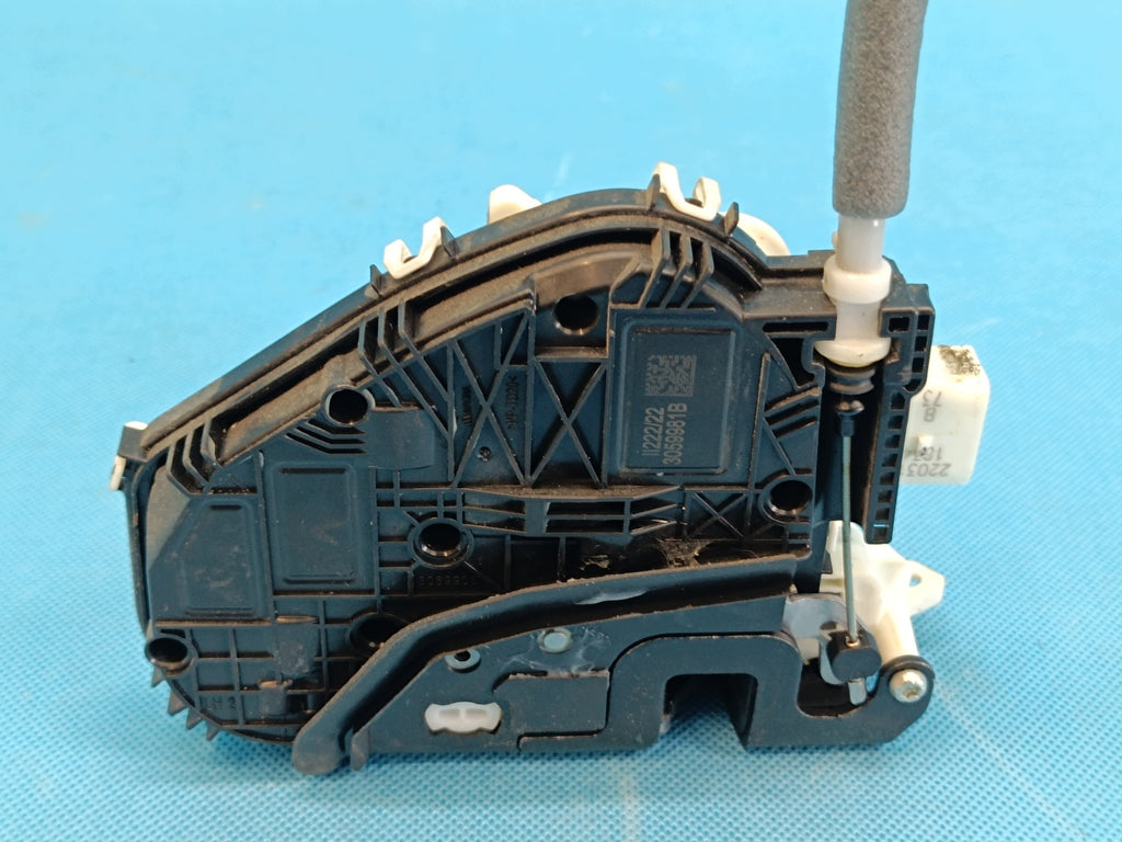 AUDI A4 B9 Sedan LIFT 2.0 TFSI 110KW 2023 R DOOR LOCK LEFT REAR 4G0839015M