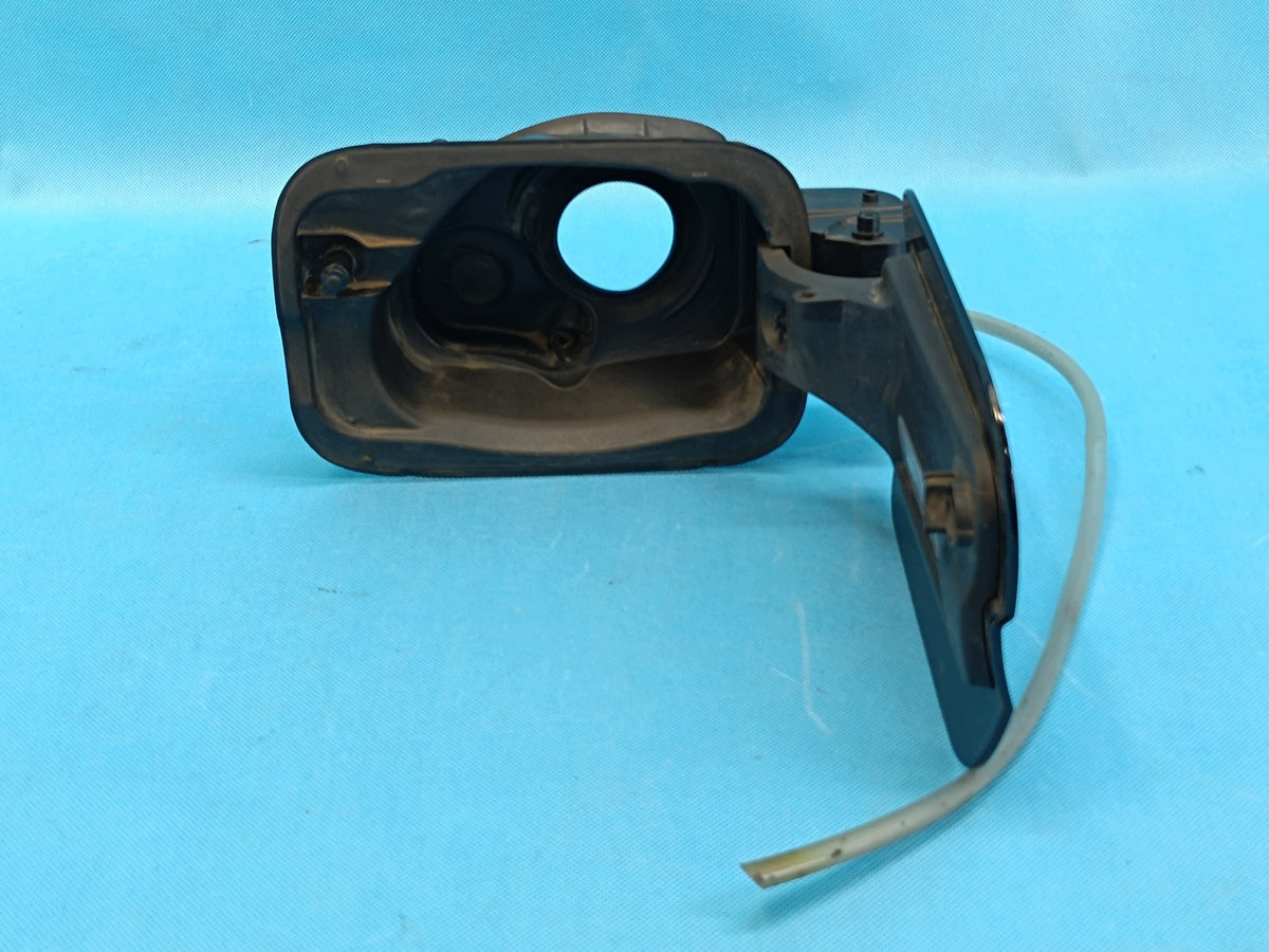 AUDI A4 B9 Sedan LIFT 2.0 TFSI 110KW 2023 R FUEL FILLER FLAP 8W0809906D