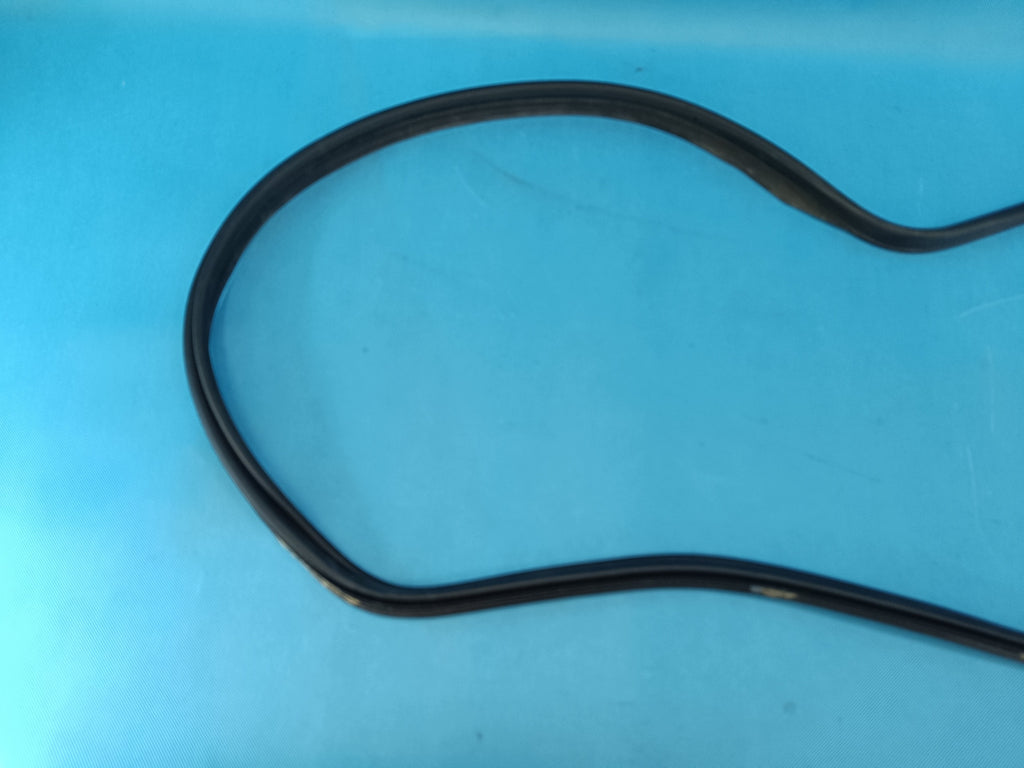 AUDI A4 B9 Sedan LIFT 2.0 TFSI 110KW 2023 R TRUNK SEAL 8W5827705E