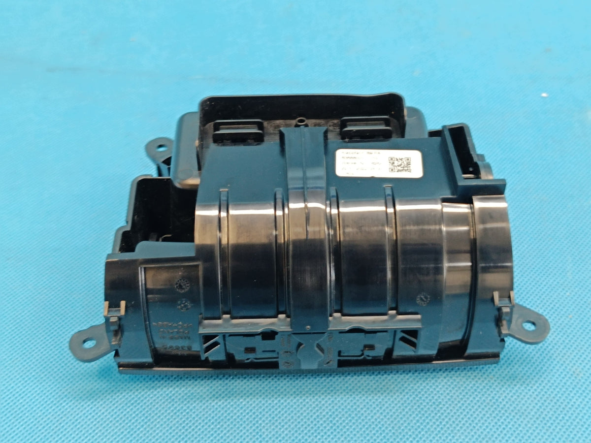 AUDI A4 B9 Sedan LIFT 2.0 TFSI 110KW 2023 R TUNNEL STORAGE 8W1863084 V58