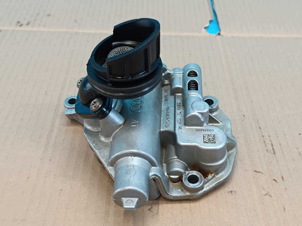 AUDI A4 B9 Sedan LIFT 2.0 TFSI 110KW DMSB 2023 R OIL PUMP 06H115105GE