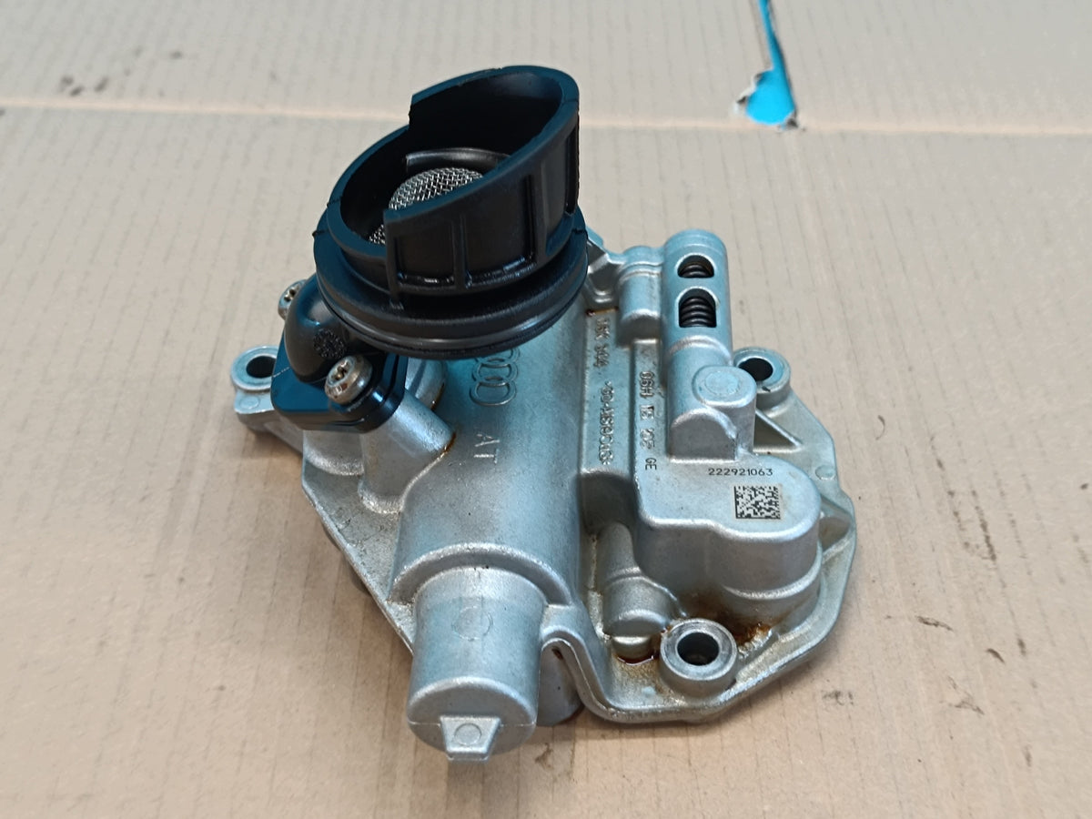 AUDI A4 B9 Sedan LIFT 2.0 TFSI 110KW DMSB 2023 R OIL PUMP 06H115105GE