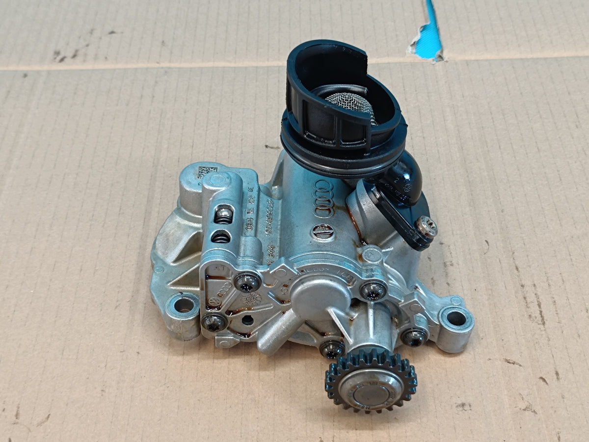 AUDI A4 B9 Sedan LIFT 2.0 TFSI 110KW DMSB 2023 R OIL PUMP 06H115105GE
