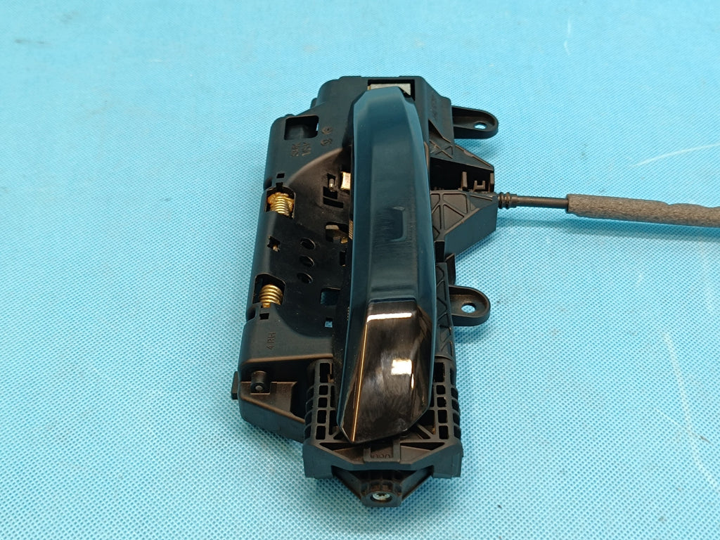AUDI A4 B9 Sedan LIFT 2.0 TFSI 2023 R DOOR HANDLE RIGHT FRONT 8W0837206B