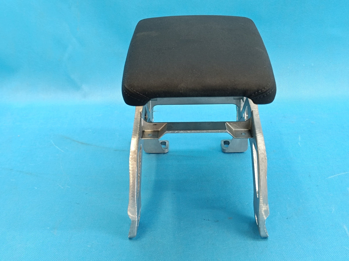 AUDI A4 B9 Sedan LIFT 2.0 TFSI 2023R ARMREST 8W0864207E 8W0864283E SU9