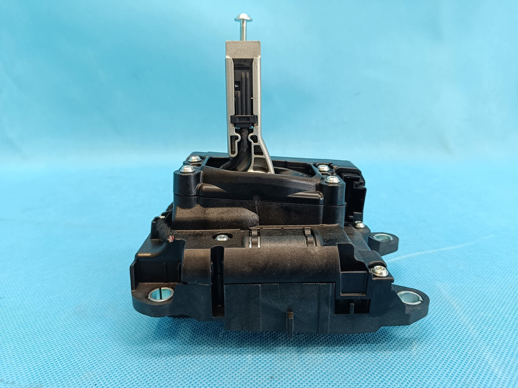 AUDI A4 B9 Sedan LIFT 2.0TFSI 110KW 2023R GEAR SHIFT SELECTOR 8W1713041Q