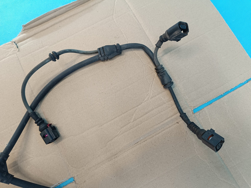 AUDI A4 B9 Sedan LIFT 2023 R ROTATION SENSOR BEAM RIGHT REAR 8W0972254
