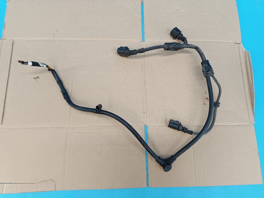 AUDI A4 B9 Sedan LIFT 2023 R ROTATION SENSOR BEAM RIGHT REAR 8W0972254