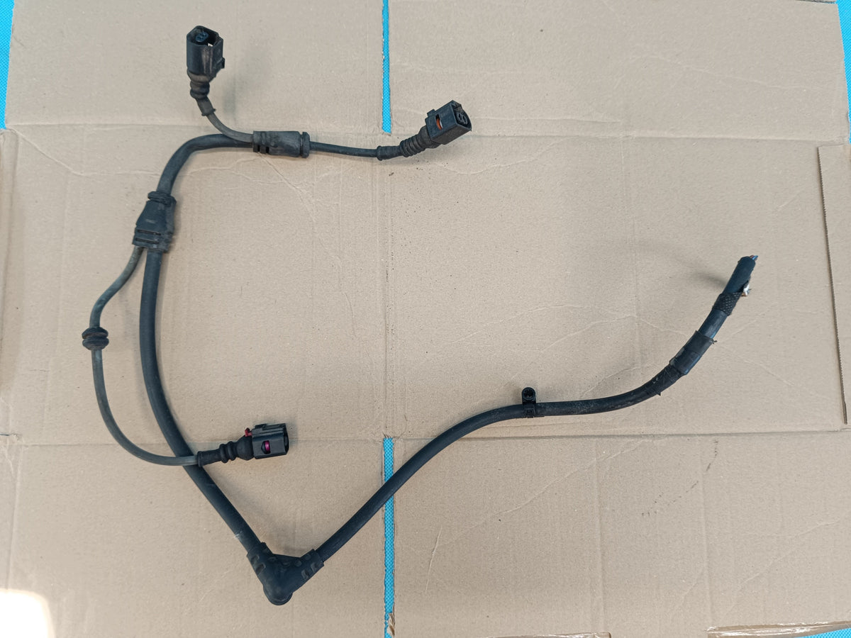 AUDI A4 B9 Sedan LIFT 2023 R ROTATION SENSOR BEAM RIGHT REAR 8W0972254