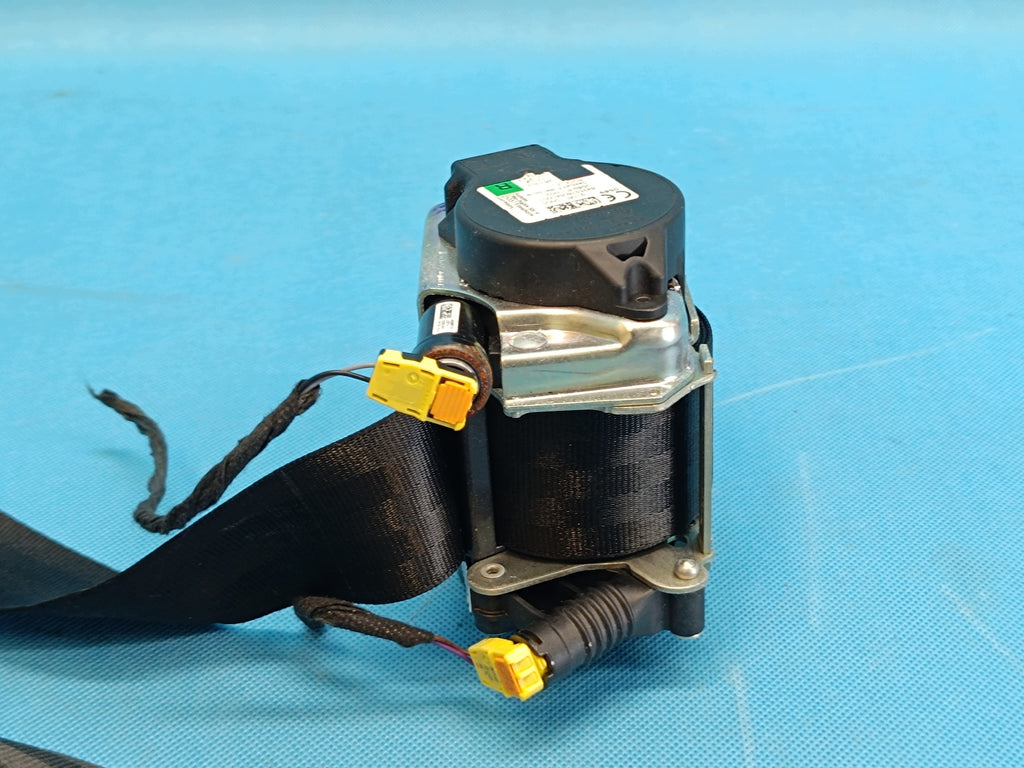 AUDI A4 B9 Sedan LIFT 2023 R SEAT BELT RIGHT FRONT 8W0857706M