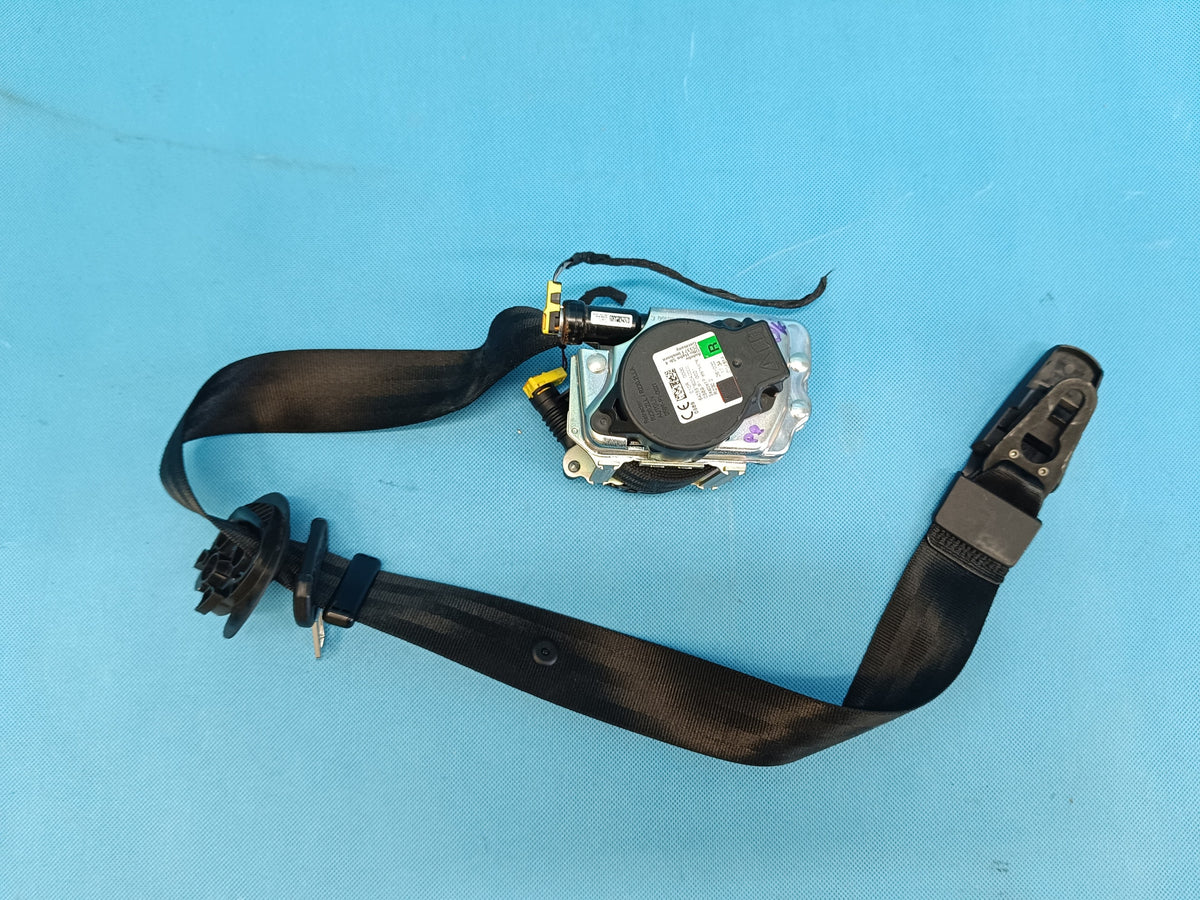 AUDI A4 B9 Sedan LIFT 2023 R SEAT BELT RIGHT FRONT 8W0857706M