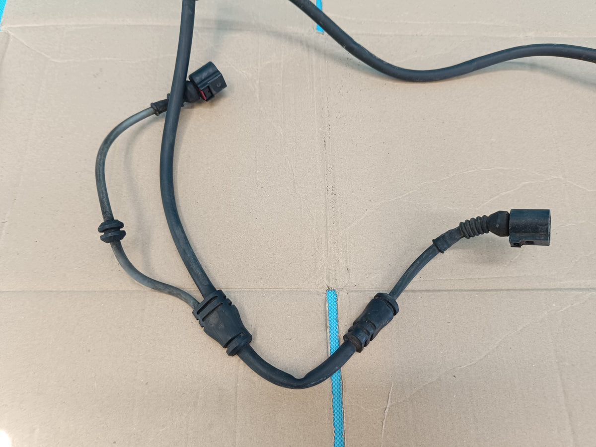 AUDI A4 B9 Sedan LIFT 2023R ROTATION SENSOR WHEEL HARNESS LEFT REAR 8W0972253