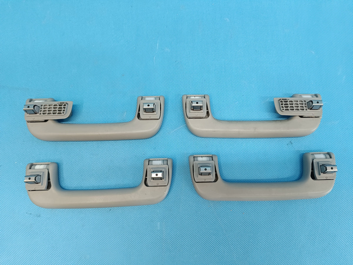 AUDI A4 B9 Sedan LIFT 23R HEADLINER HANDLES 8W0857607 8W0857607A 8W0857608