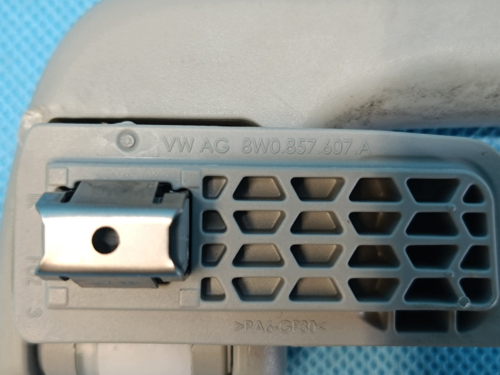AUDI A4 B9 Sedan LIFT 23R HEADLINER HANDLES 8W0857607 8W0857607A 8W0857608