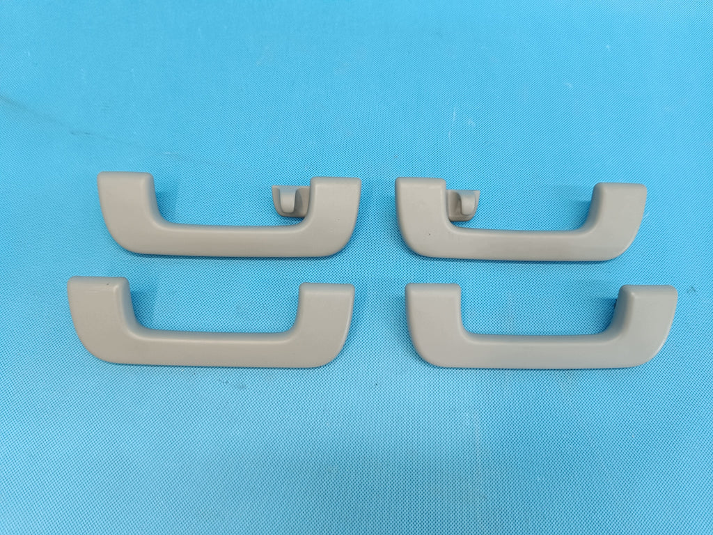 AUDI A4 B9 Sedan LIFT 23R HEADLINER HANDLES 8W0857607 8W0857607A 8W0857608