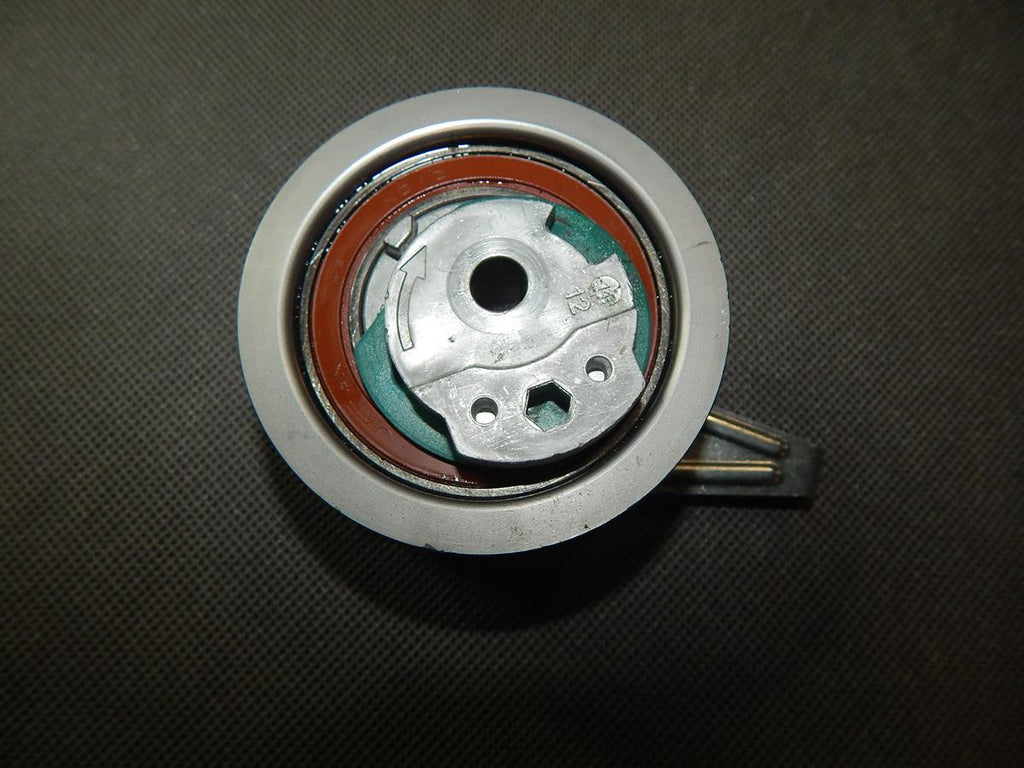 AUDI A4 B9 TENSIONER ROLLER 04L109243C