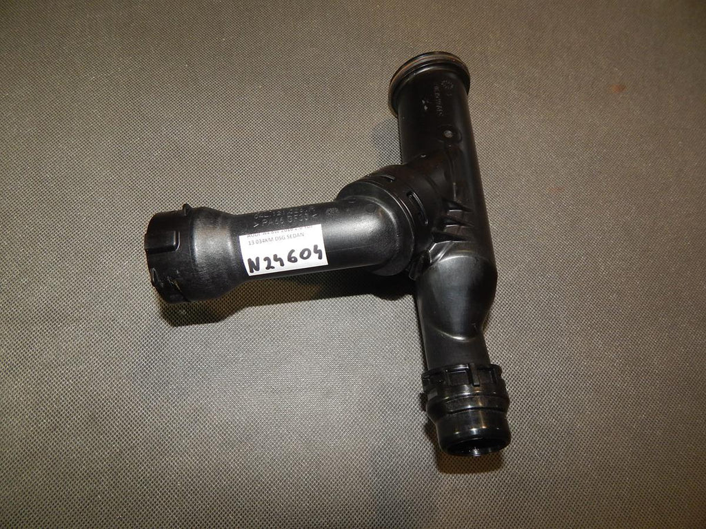 AUDI A4 B9 WATER CONNECTOR 04L121026R