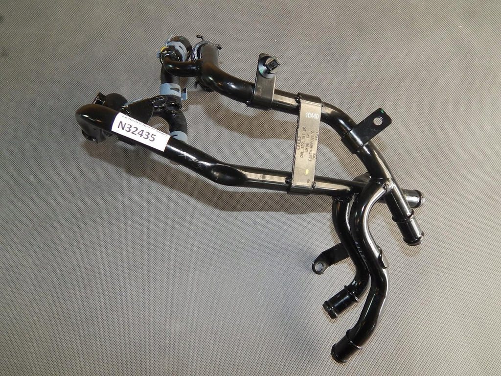 AUDI A4 B9 WATER LINES 04L122157BS
