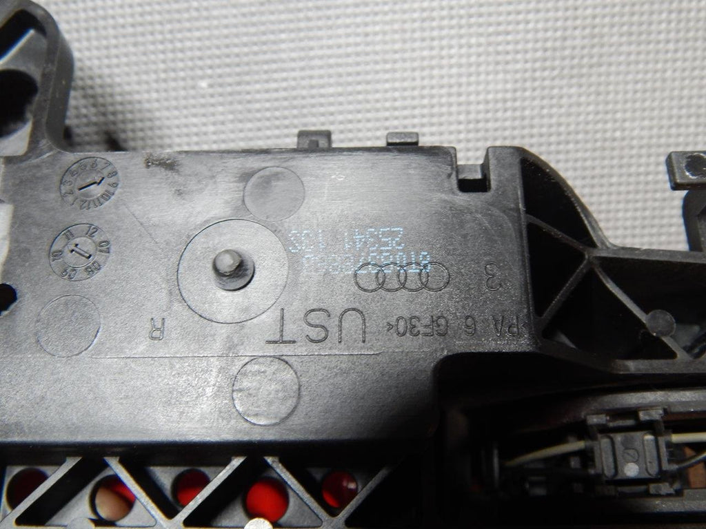 AUDI A4 S4 8K EXTERIOR DOOR HANDLE RIGHT FRONT LZ3M