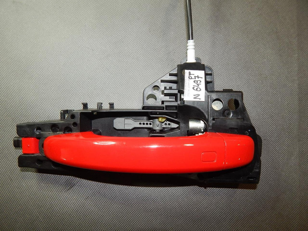 AUDI A4 S4 8K EXTERIOR DOOR HANDLE RIGHT REAR LZ3M