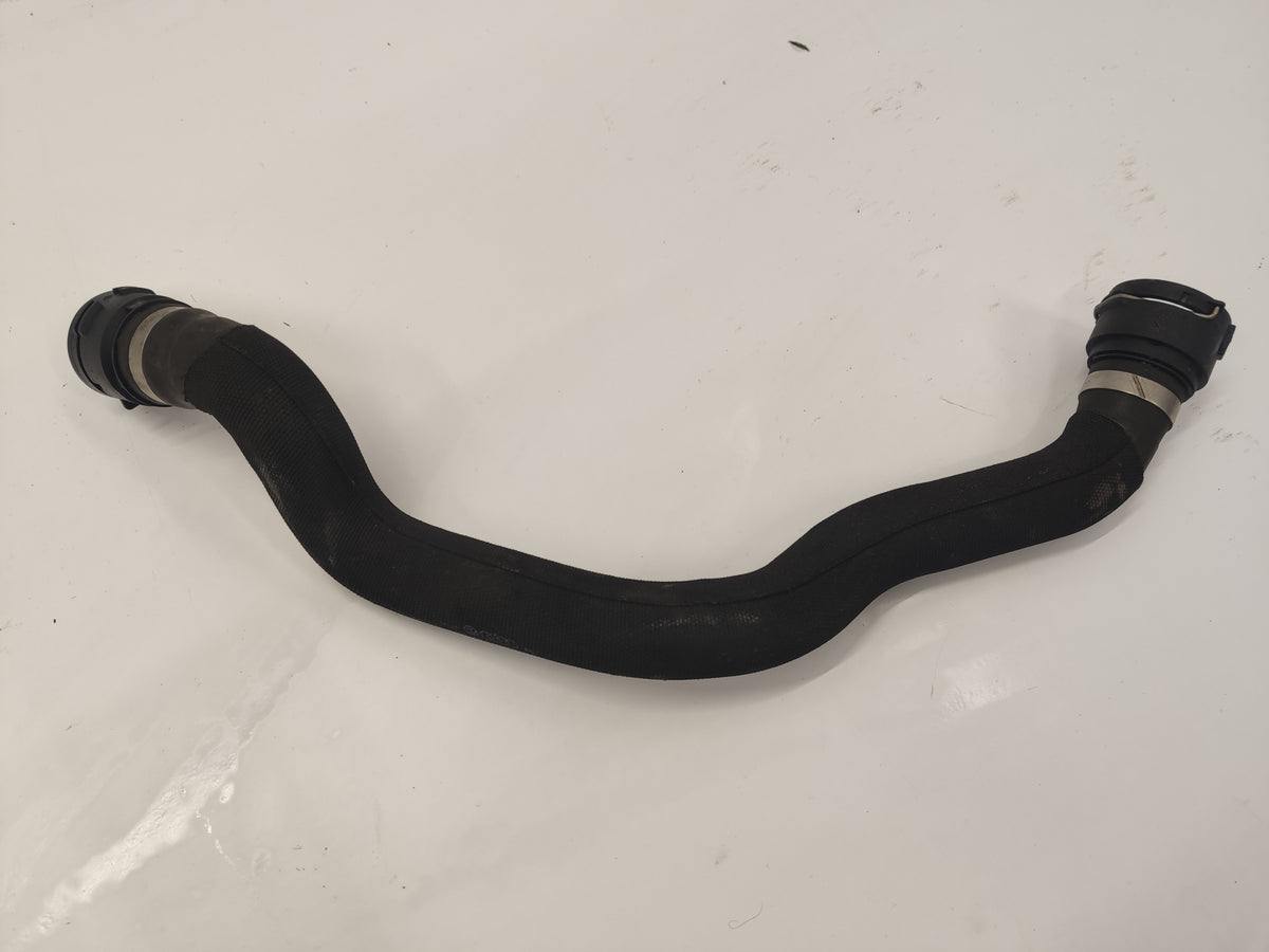 AUDI A5 8T A4 B8 WATER HOSE 2.0TFSI 8K0121101M