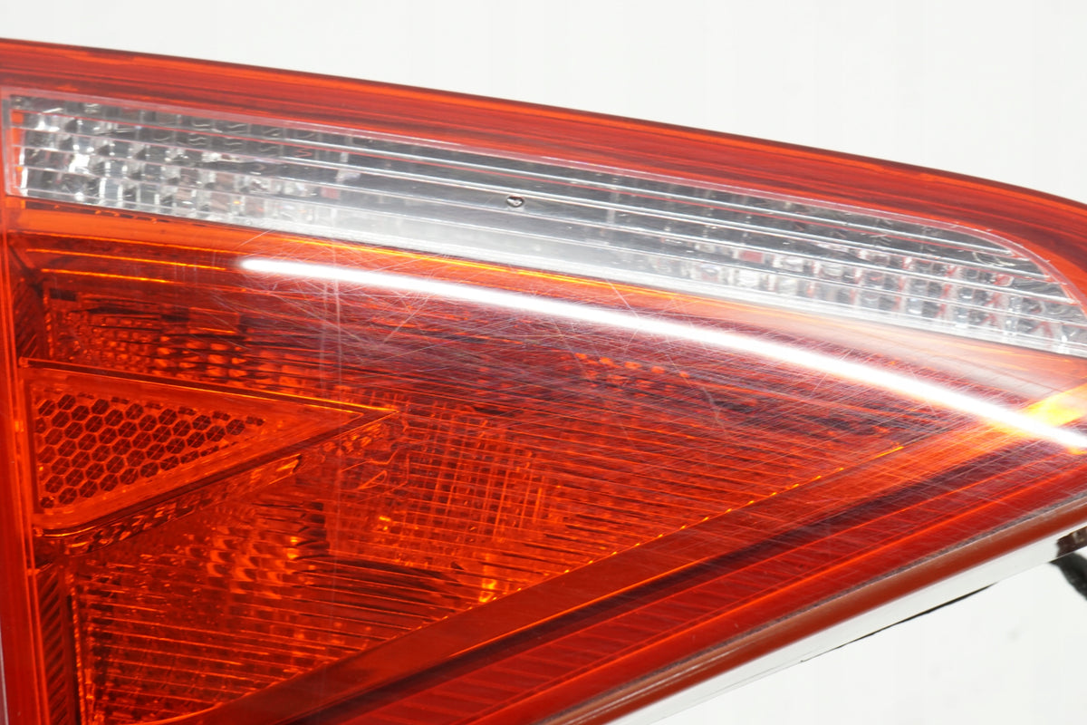 AUDI A5 8T COUPE 3D LIFT 11R LAMP LEFT REAR FLAP 8T0945093