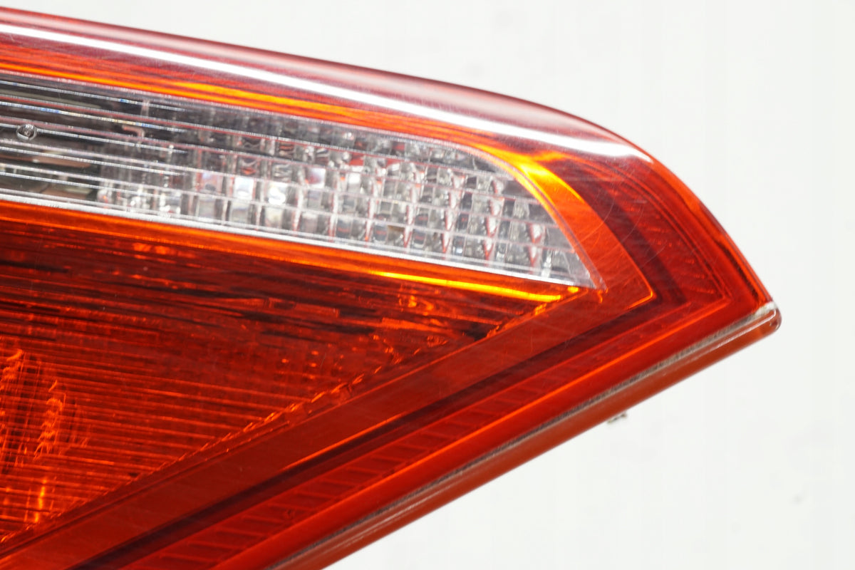AUDI A5 8T COUPE 3D LIFT 11R LAMP LEFT REAR FLAP 8T0945093