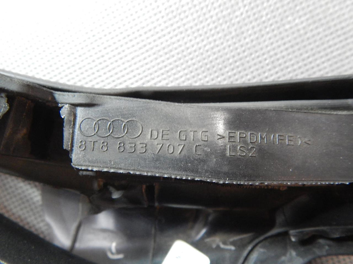 AUDI A5 8T DOOR SEAL LEFT REAR 8T8833707C