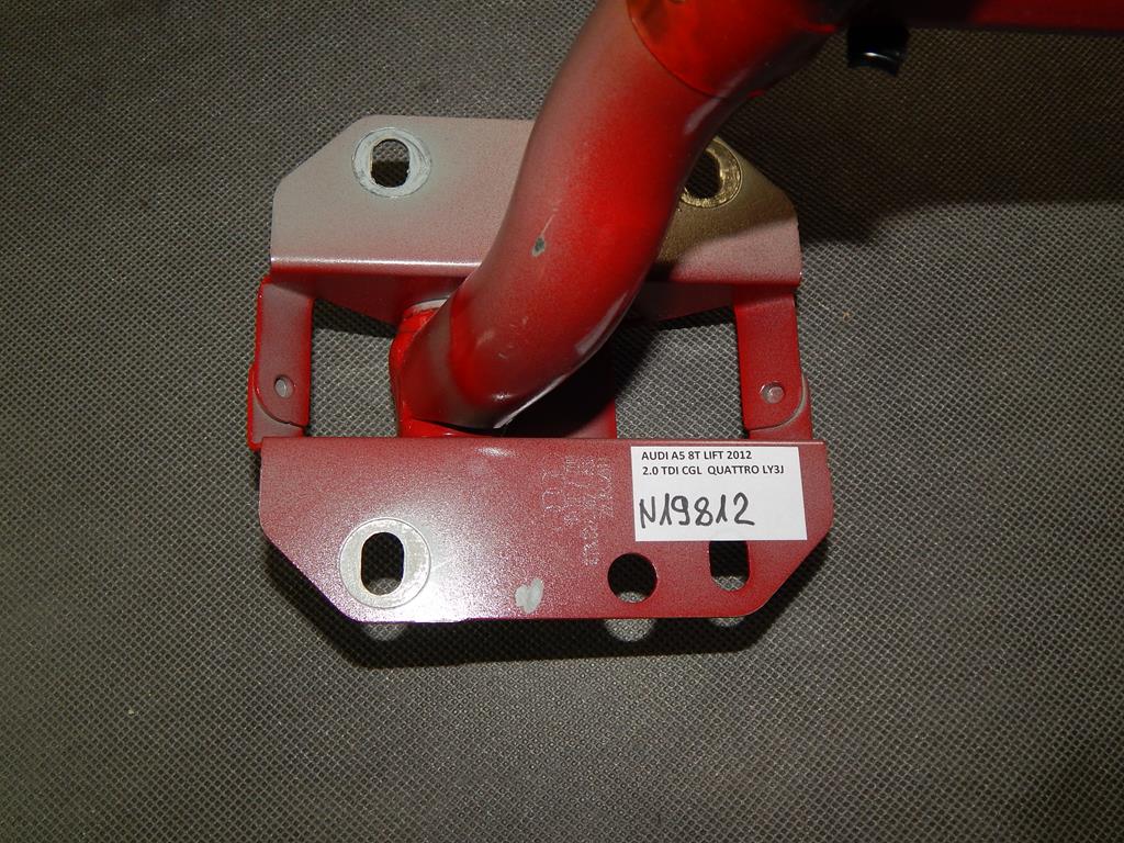 AUDI A5 8T FLAP HINGE REAR RIGHT 8T0827302F LY3J