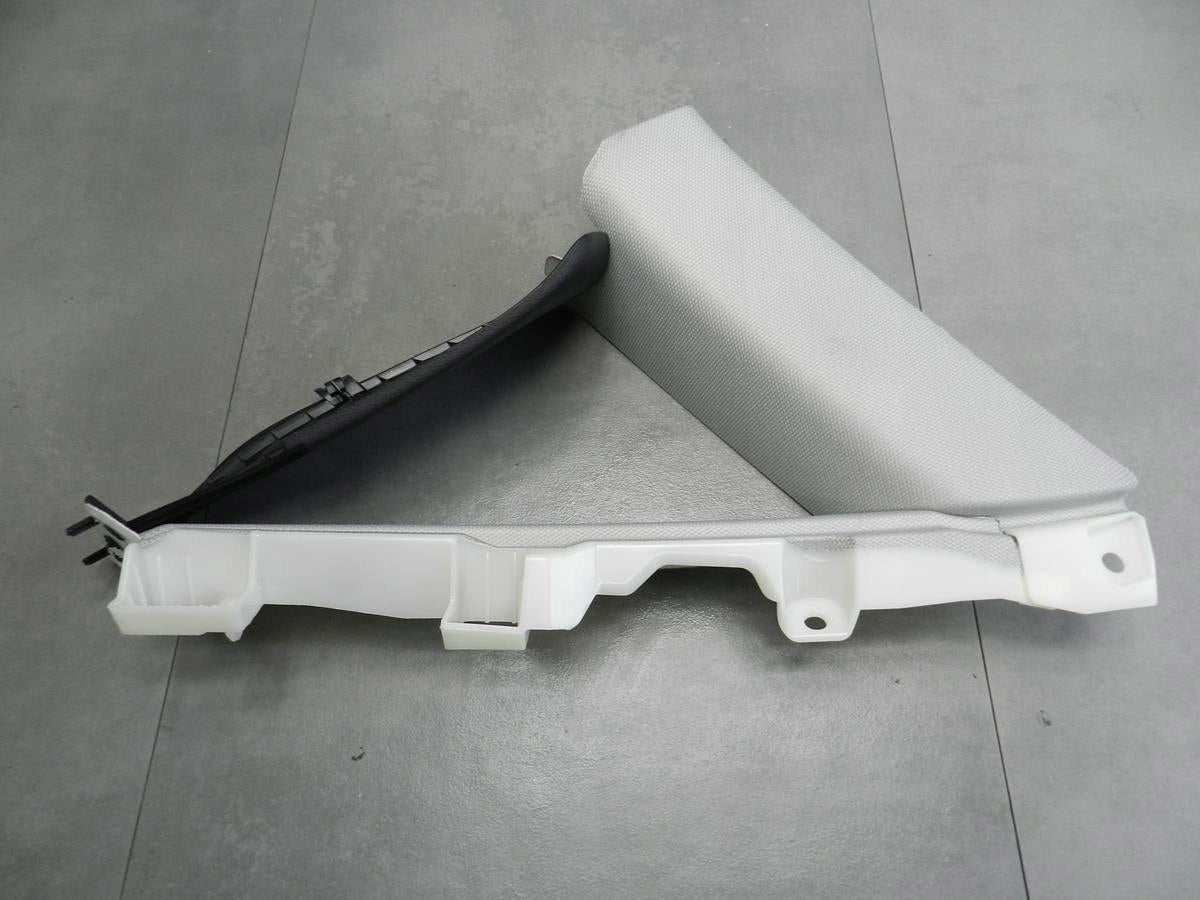 AUDI A5 8T POST COVER RIGHT 8T8867288A