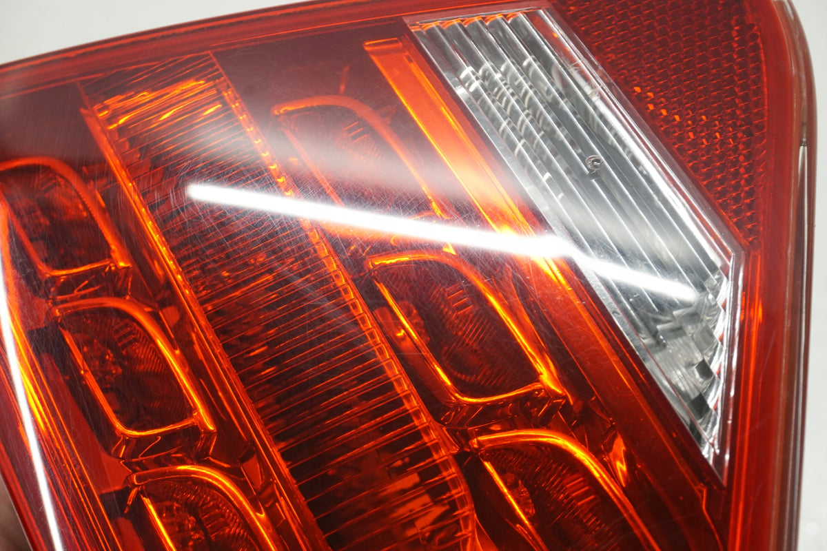 AUDI A5 8T SPORTBACK 10R LAMP RIGHT REAR FLAP 8T0945094A