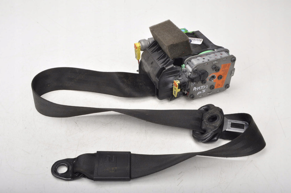 AUDI A5 AND SEAT BELT RIGHT FRONT 306497399G48