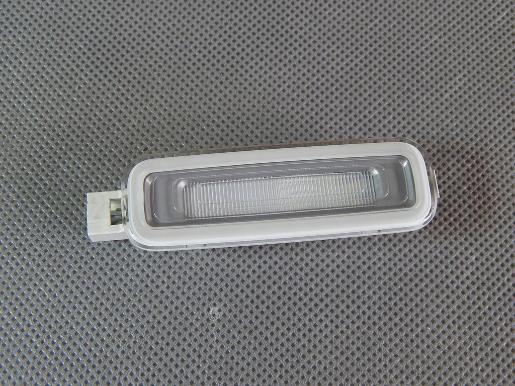 AUDI A5 F5 HEADLINER LAMP 4M0947105