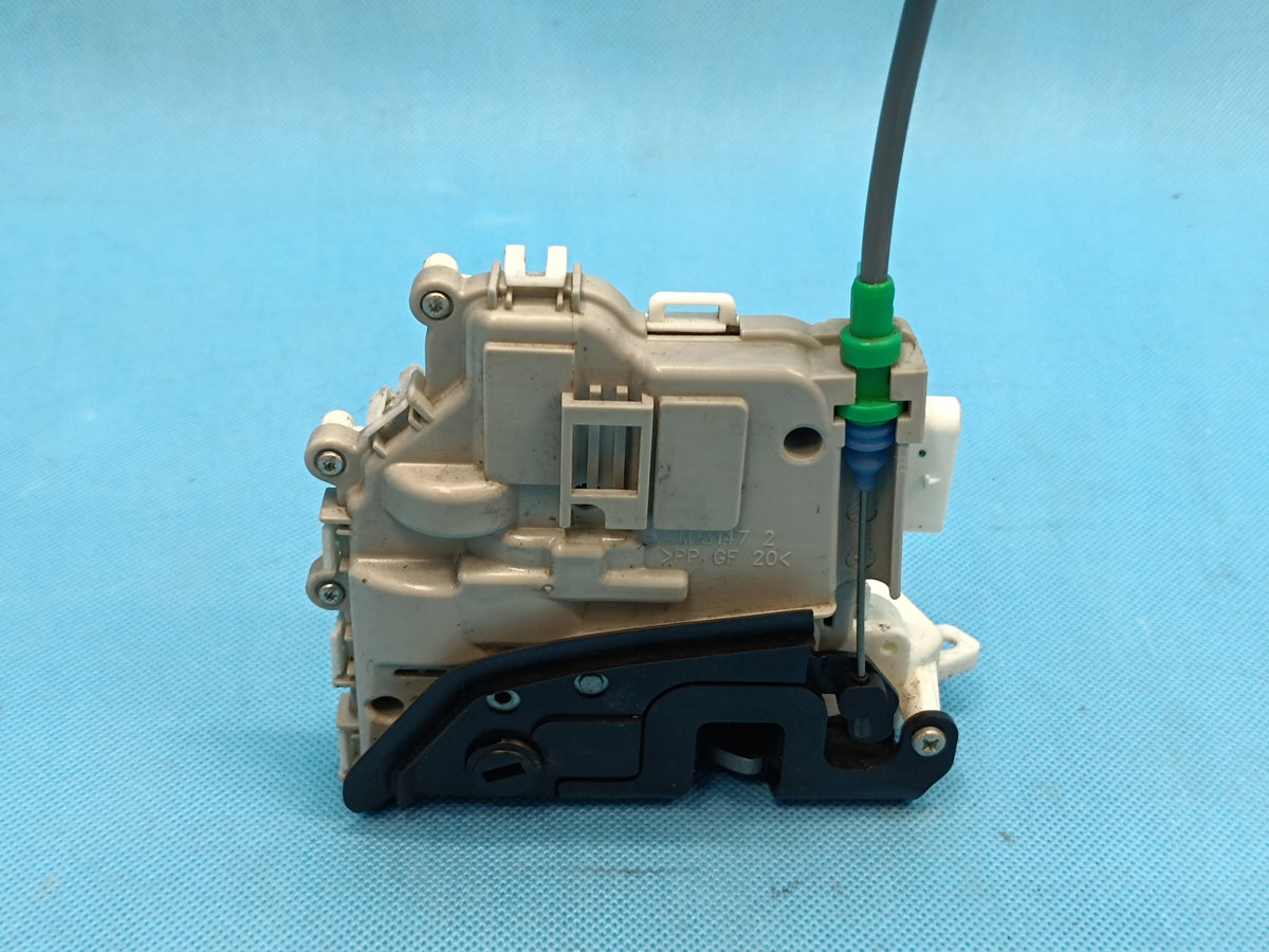 AUDI A5 F5 SPORTBACK 2.0 TDI 140KW 2018 R DOOR LOCK LEFT REAR 8X0839015C