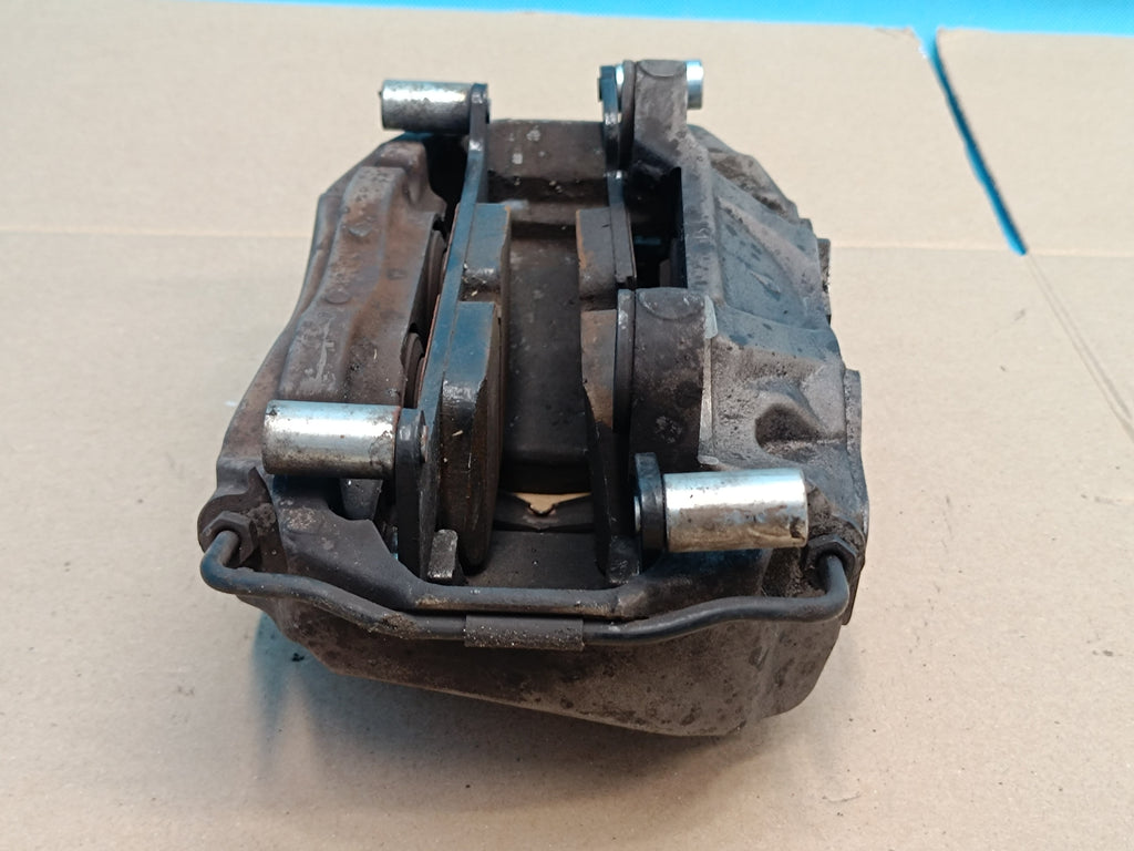 AUDI A5 F5 SPORTBACK 2018R BRAKE CALIPER RIGHT FRONT 318x30mm 8W0615108D