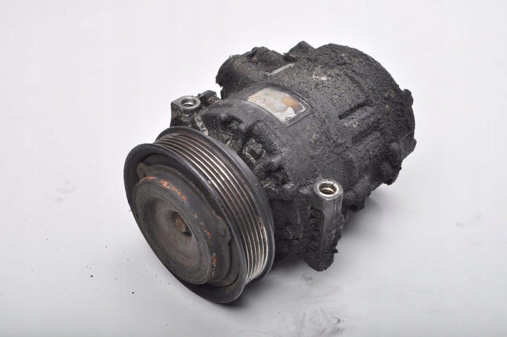 AUDI A6 C5 2.4 V6 30V 165KM AIR CONDITIONING COMPRESSOR 1997.02 - 2005.01