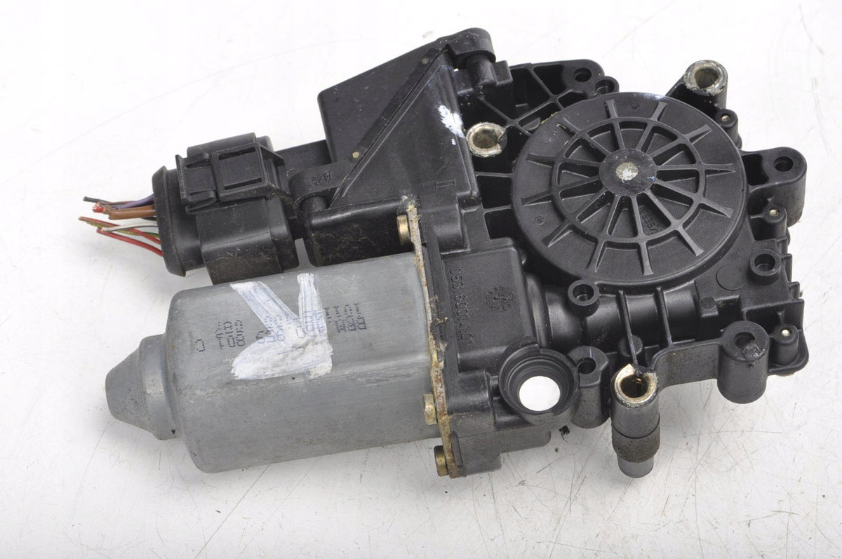 AUDI A6 C5 WINDSCREEN MOTOR RIGHT FRONT 4B0959801C