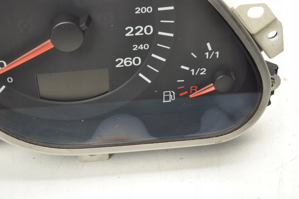 AUDI A6 C6 2.4 V6 177 KM COUNTER CLOCKS 5550007301 EUROPE