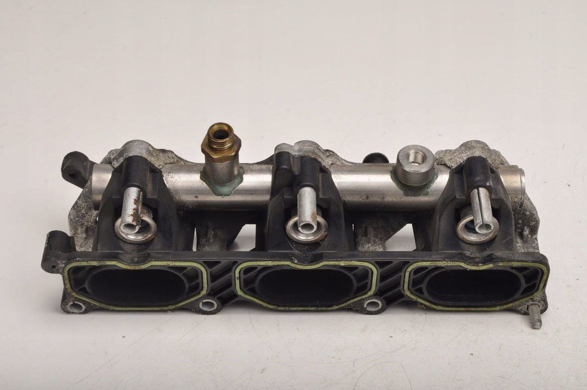 AUDI A6 C6 2.8 FSI 210KM INJECTION RAIL INJECTION 06E133109J
