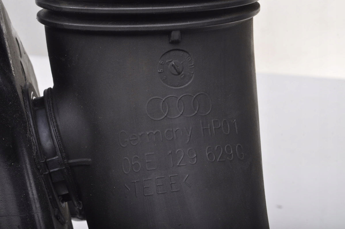 AUDI A6 C6 AIR RESONATOR 06E129629G 06E133911F
