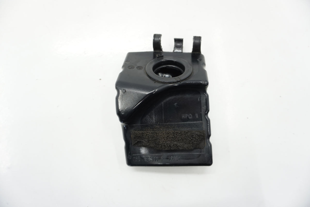 AUDI A6 C6 AIR RESONATOR 2.8FSI 06E133911F